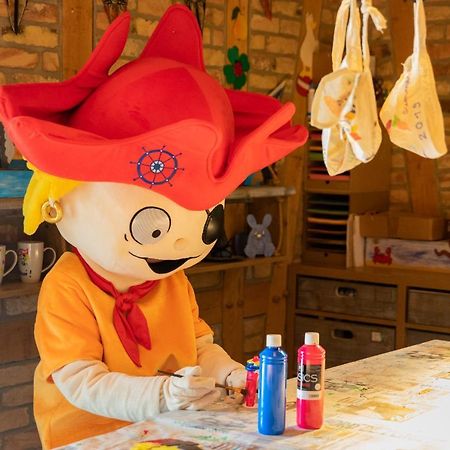 Familien Wellness Hotel Seeklause Mit Grossem Abenteuerspielplatz "Piraten-Insel-Usedom" Kinder Immer All-Inklusive & Getraenke Ganztags Inklusive تراسينهيد المظهر الخارجي الصورة